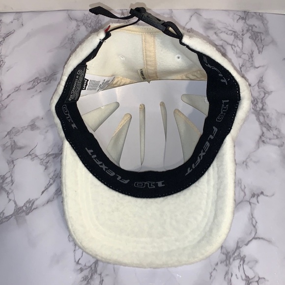 Levi’s fuzzy sherpa baseball hat - Picture 4 of 8